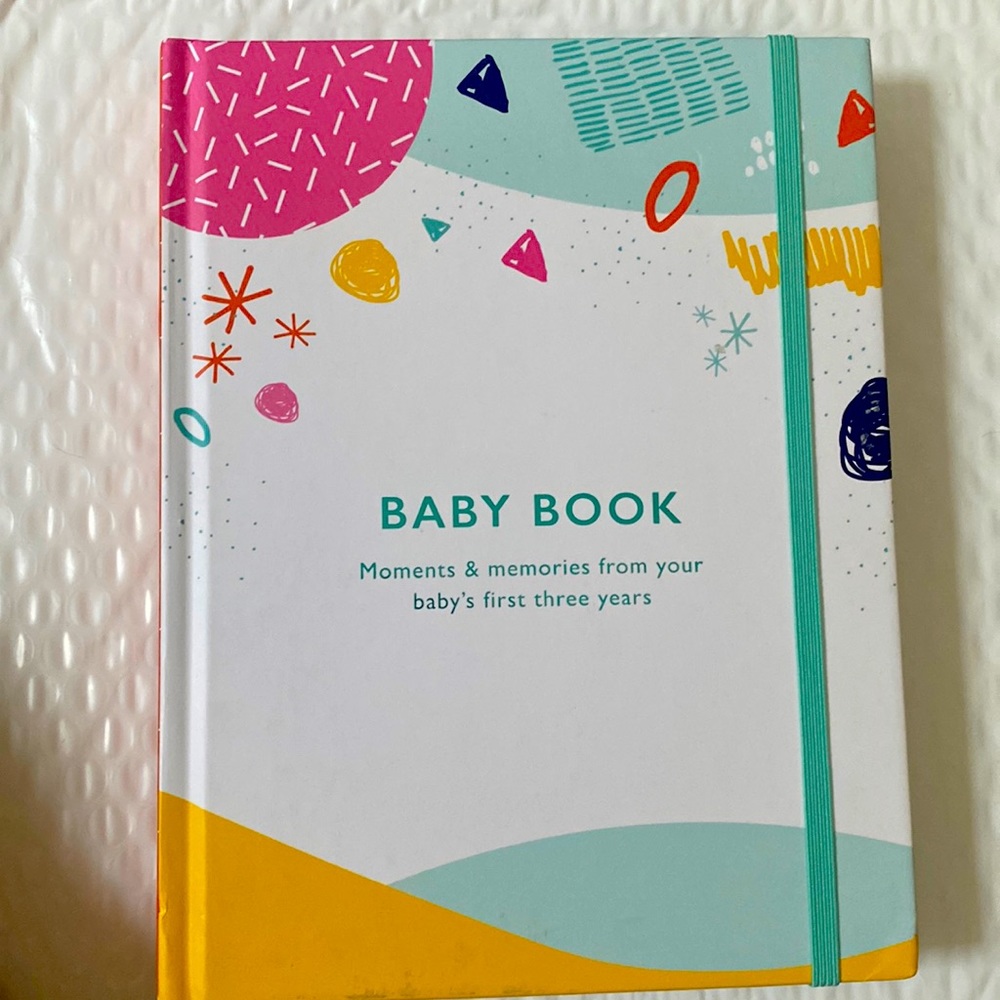 Baby book! New!